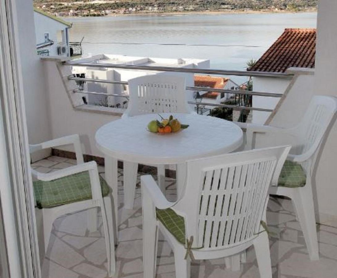 Apartments Maja - Sea View Trogir Ngoại thất bức ảnh