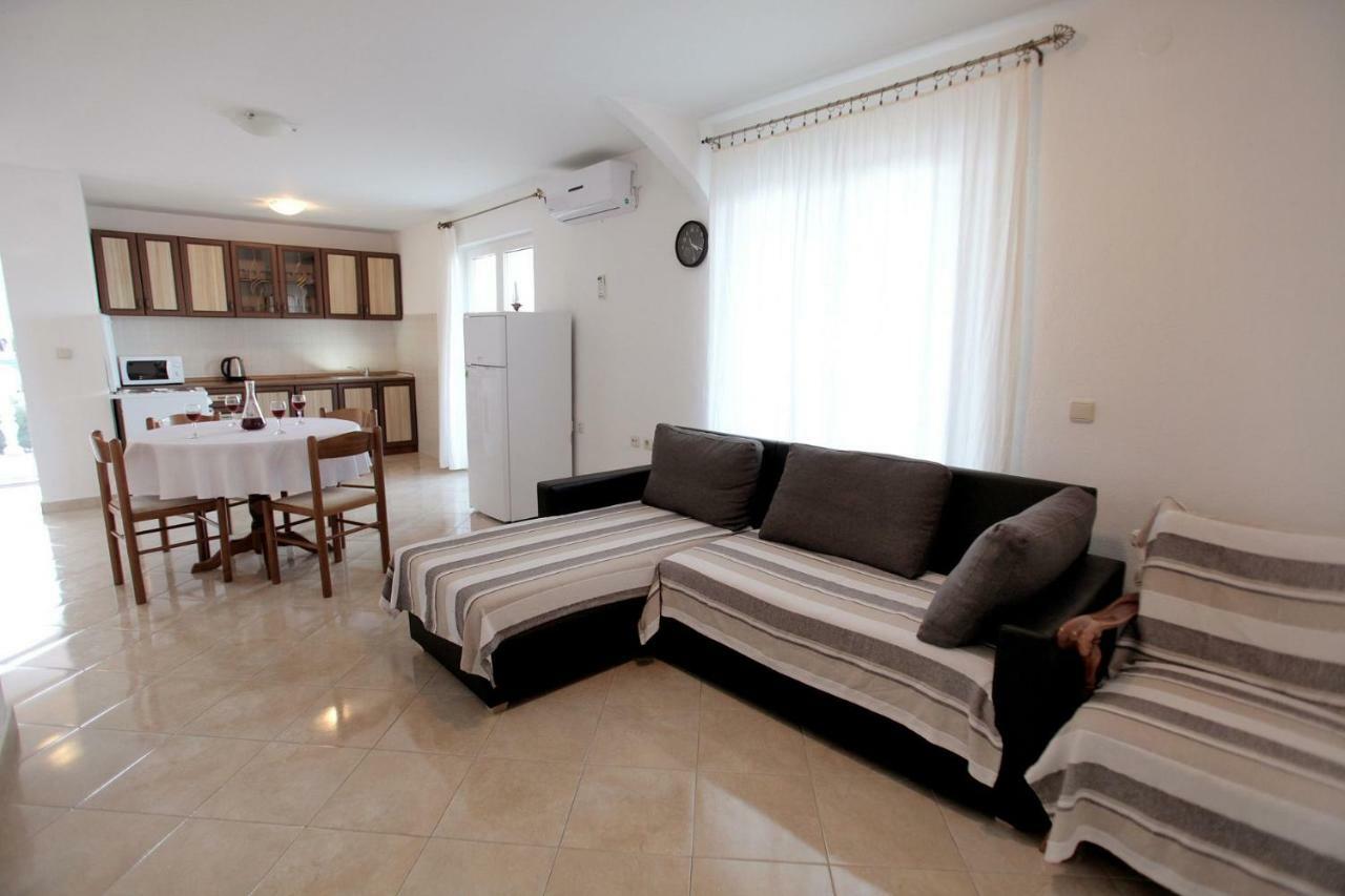 Apartments Maja - Sea View Trogir Ngoại thất bức ảnh
